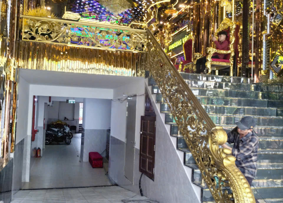 CẦU THANG NHÔM ĐÚC - 01 