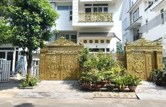 Mẹo Bảo Dưỡng Cổng Nhôm Đúc Giúp Tăng Tuổi Thọ Lên Đến 20 Năm