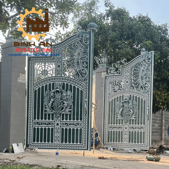 CỔNG NHÔM ĐÚC - 11