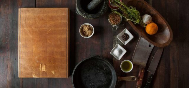 Báo giá cửa nhôm đúc: yếu tố nào quyết định chi phí Báo giá cửa nhôm đúc: yếu tố nào quyết định chi phí